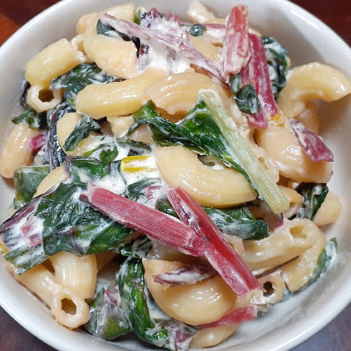 スイスチャードとマカロニのクリームチーズ醤油炒め レシピ 作り方 By ゆーみん8 楽天レシピ スイスチャードとマカロニのクリームチーズ醤油炒め レシピ 作り方 By ゆーみん8 楽天レシピ